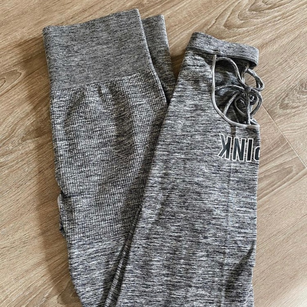 VS Pink Workout Leggings